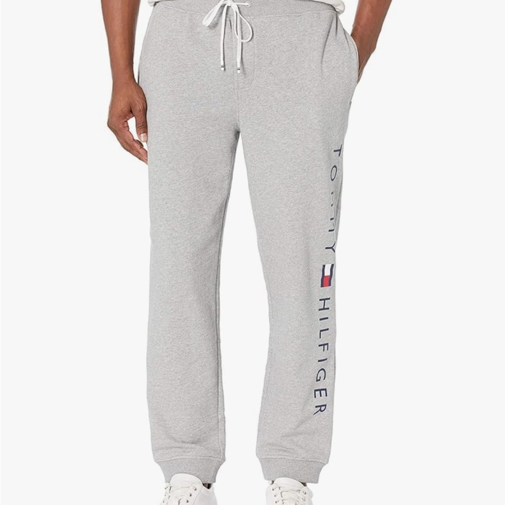 Tommy Hilfiger Joggers!